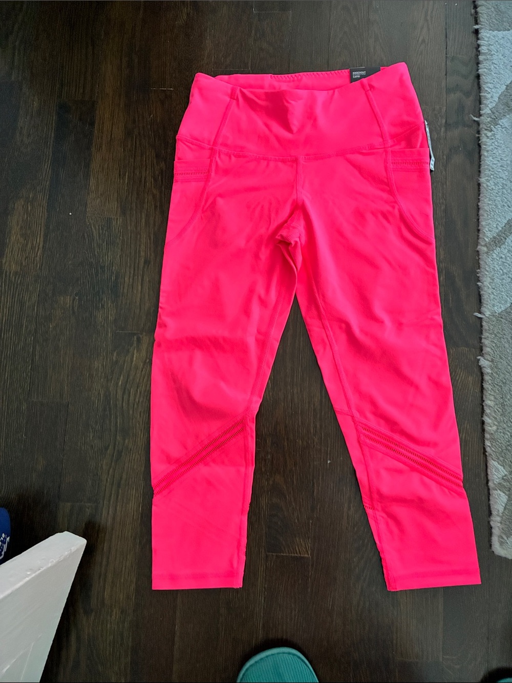 VS PINK Active Capri Leggings - Hot Pink